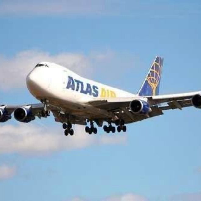 Trasporto dell'aereo da trasporto di commercio elettronico di piccoli pacchetti dalla Cina nel Giappone e TüRkiye